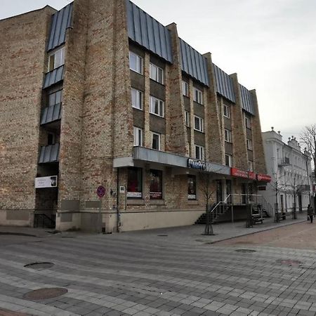 Central Moon Daugavpils Buitenkant foto