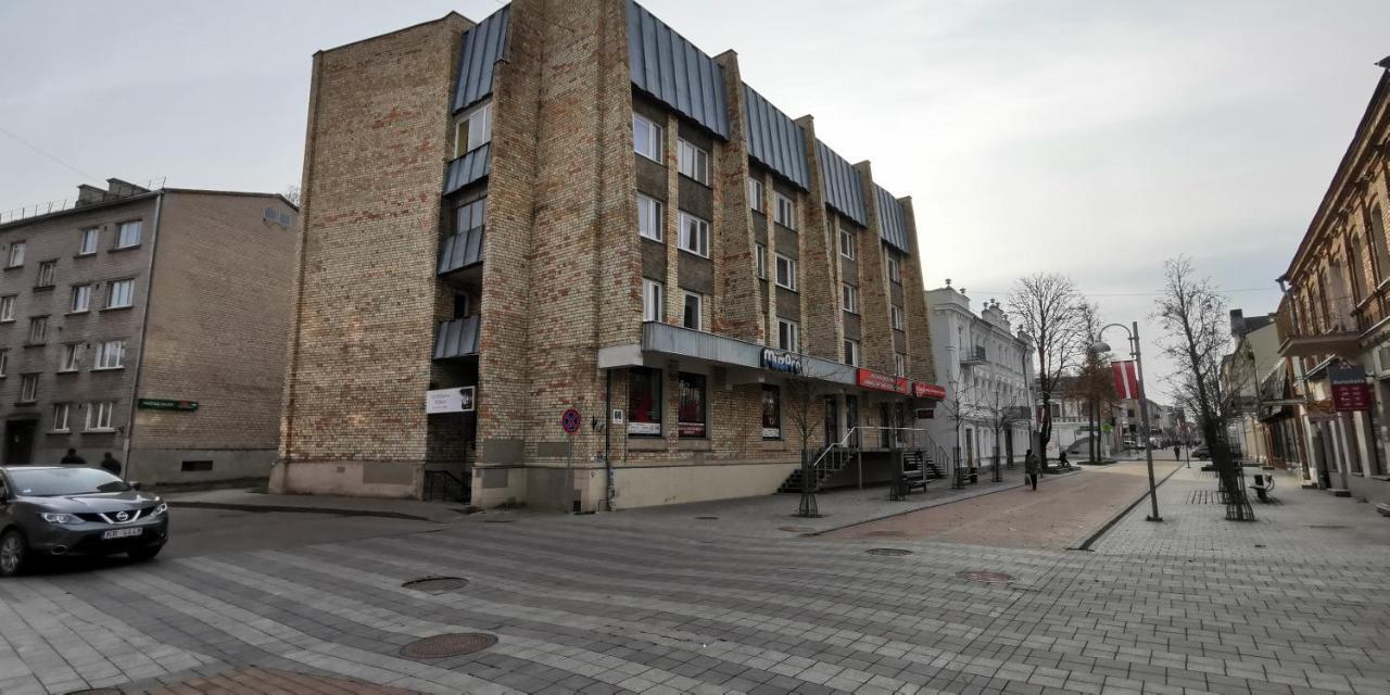 Central Moon Daugavpils Buitenkant foto